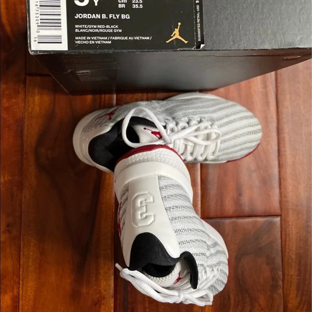 Jordan’s (youth)